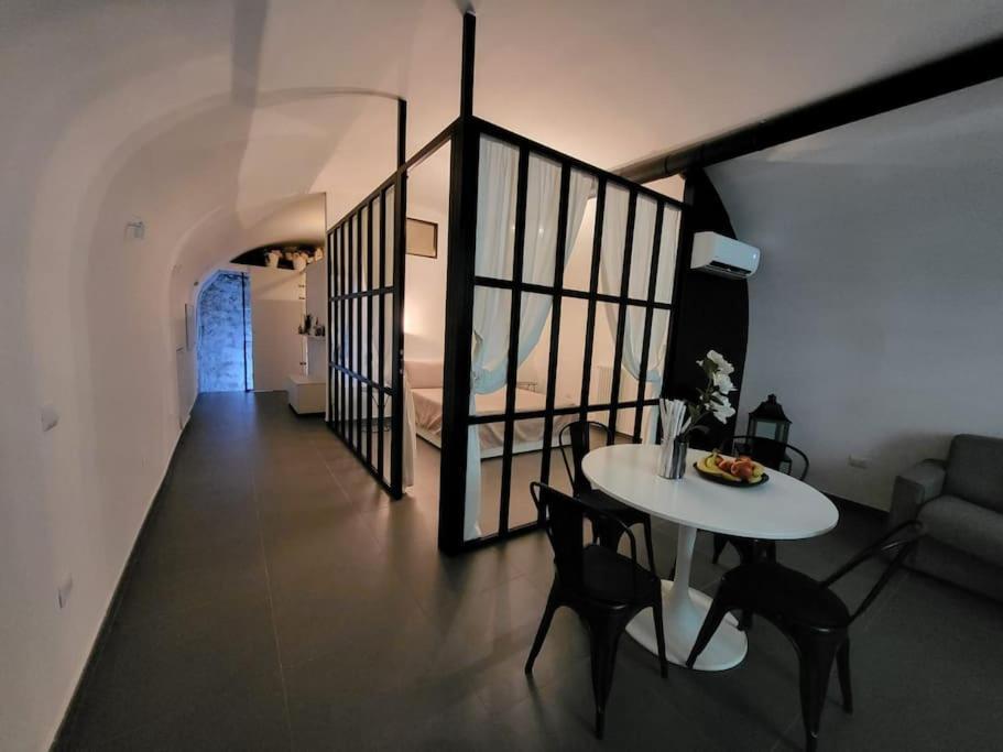 House Vetriera *